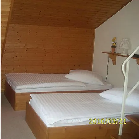 ゲストハウス Landhaus Levitzow 3*